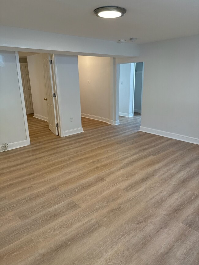 Photo - 61 Selkirk Rd Unit 01