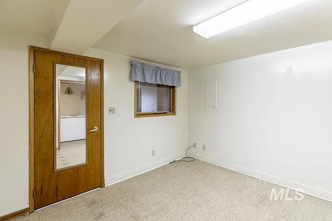 Photo - 116 N Cleveland St