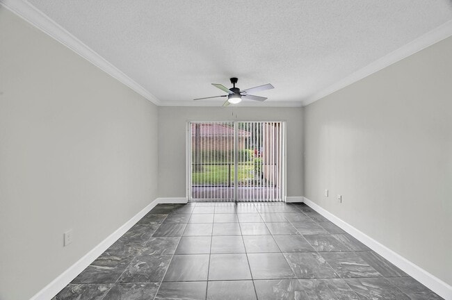 3606 NW Adriatic Ln Unidad 06107