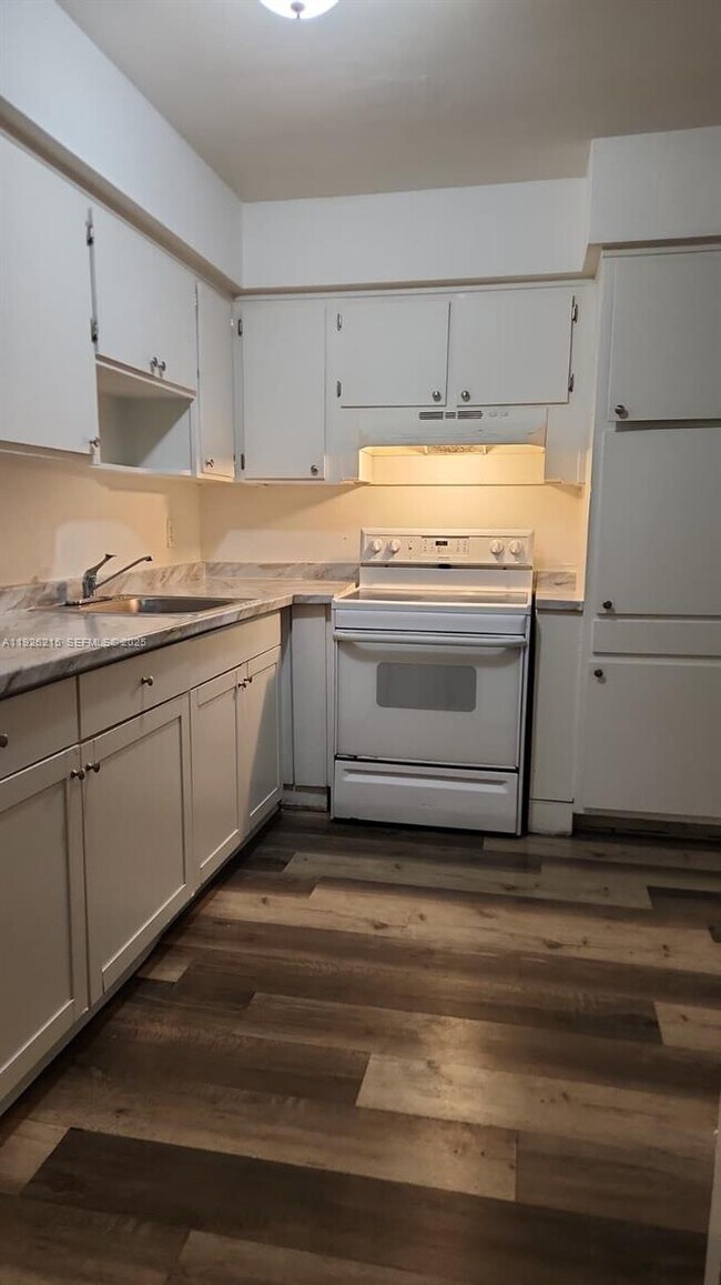 Photo - 6241 Dawson St Unit 1-2