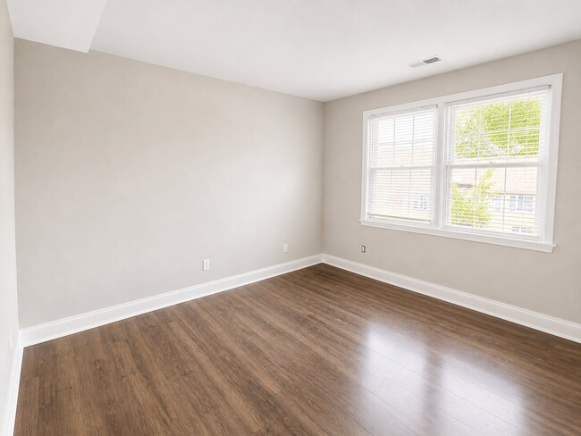 Photo - 2026 Move-In Special – $500 LEASE SIGNING BONUS!! Bright & Spacious 2BR Apartment in Southeast DC...