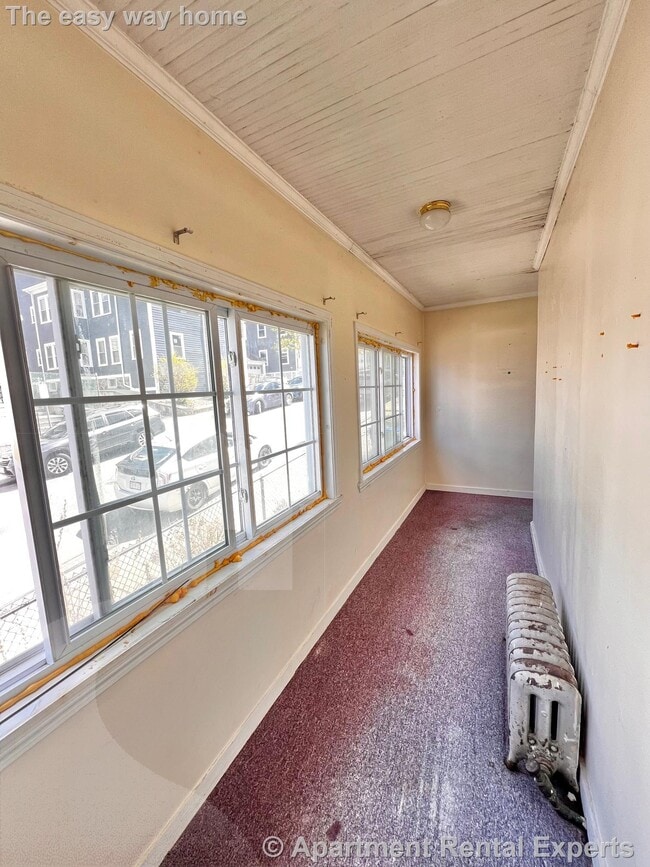 Photo - 16 Braemore Rd Unit #1