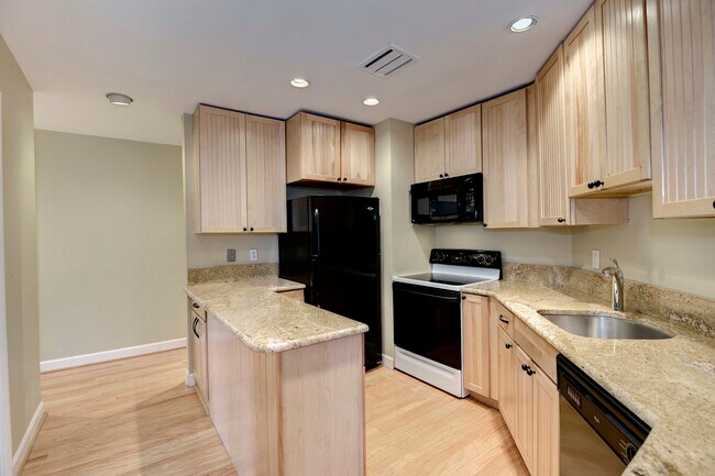 Photo - 1741 T Street Northwest Unidad 305