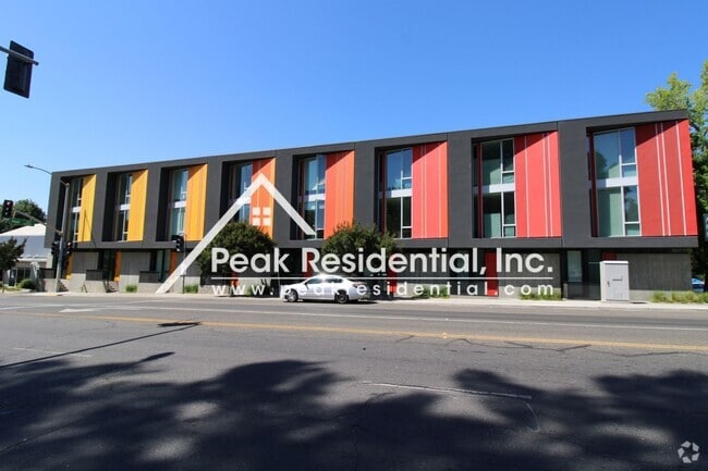 Building Photo - Binnen2437 Unit Upper Rental