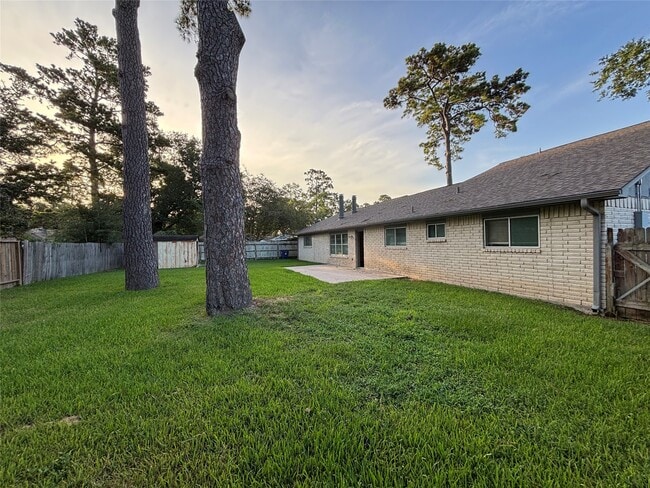 Building Photo - 12614 Campos Dr