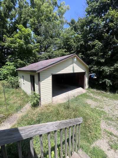 Photo - 636 Florence St