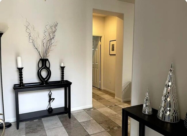 Photo - 82154 Travolta Ave