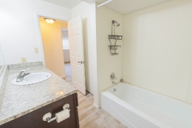 Photo - 445 E 800 N St