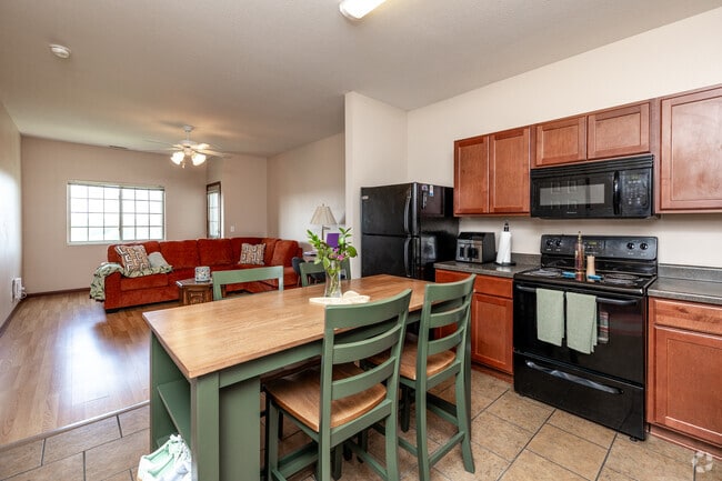 1BR, 1BA - 668 SF - Brook - Kitchen