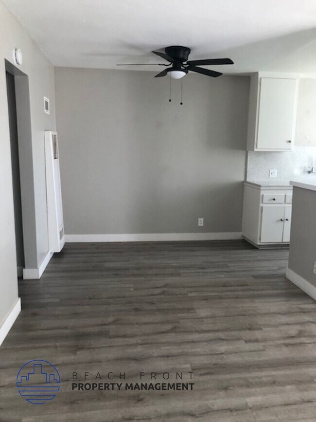 Photo - 1887 Monrovia Ave.