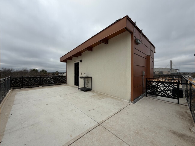 Photo - 222 S Olive St