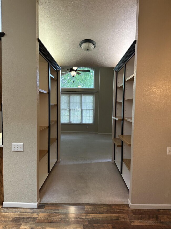 Photo - 435 46th Ave