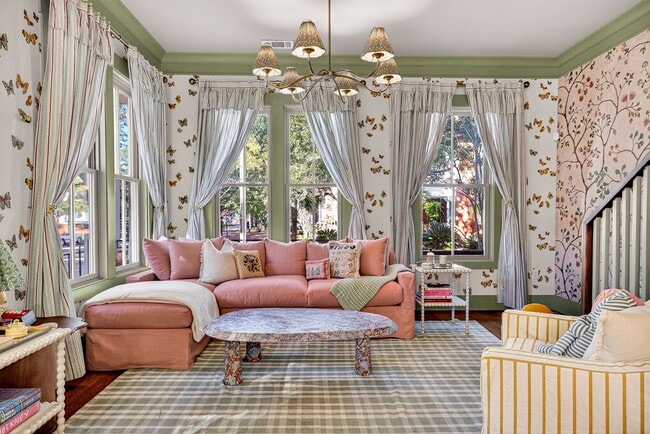 Building Photo - 214 W Gwinnett St