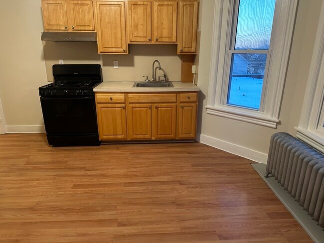 Photo - 741 High St Unit 2nd