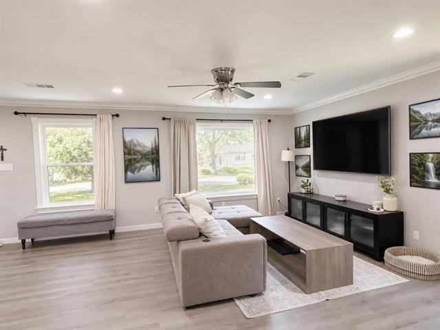 Photo - 2227 Cambridge Dr