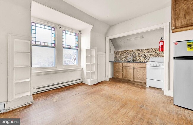 Photo - 1020 W Main St