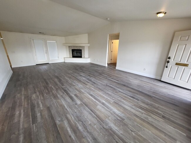 Photo - 820 Amador Ct