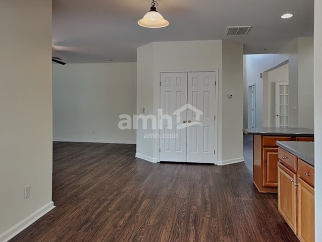 Photo - 1039 Canopy Dr