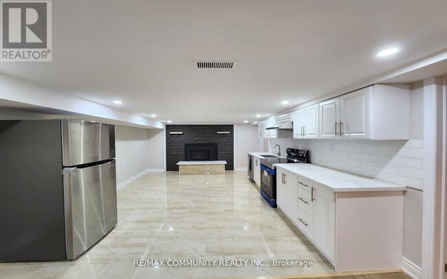 Photo - 23 Singleton St