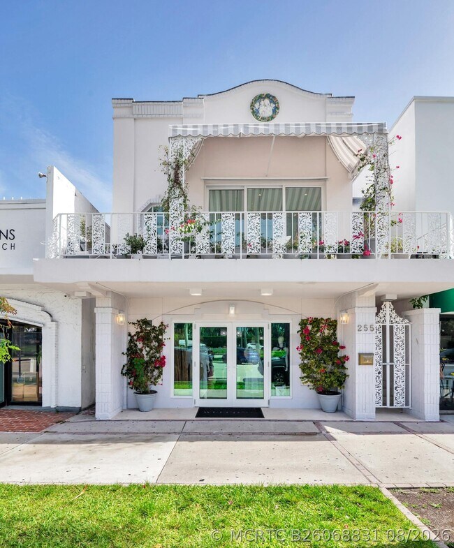 255 Royal Poinciana Way Unit 2nd floor