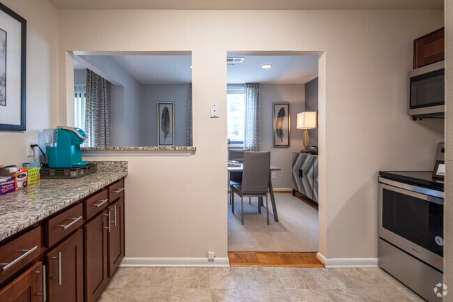 3BR,2BA-1263sf
