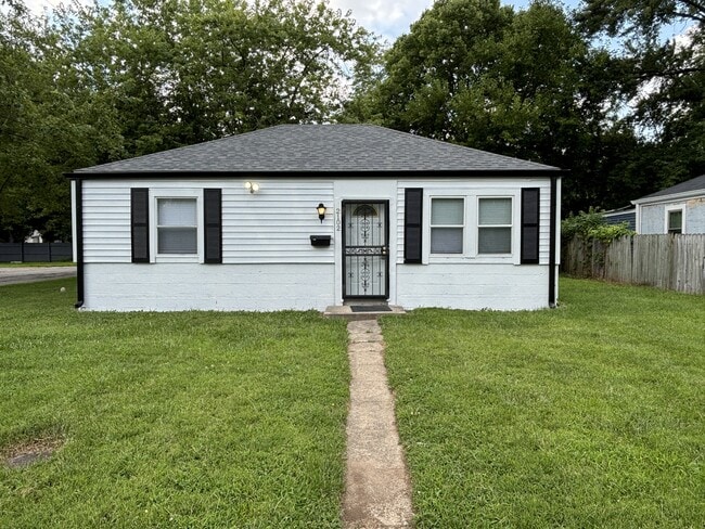 Building Photo - 2102 Medford Ave Rental