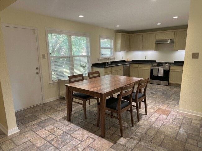 Photo - 18066 Forest Cedars Dr