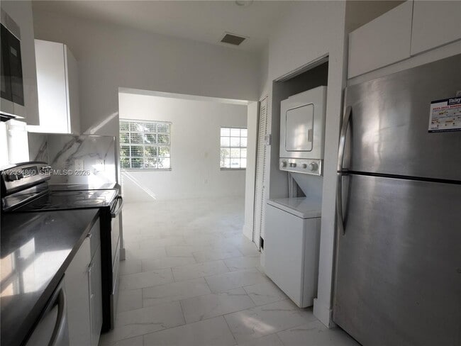 Photo - 2272 NW 2nd St