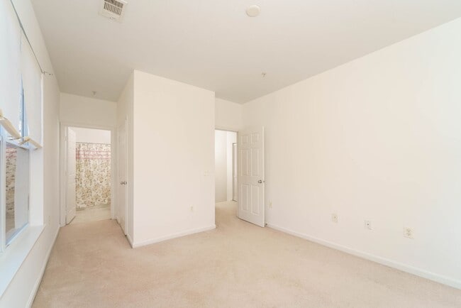 Photo - 3 level 2 BR 2BA condo in Fairfax Ridge