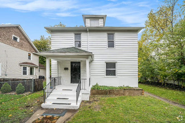 Building Photo - 1532 Hamilton Ave NW Unit 1 Rental