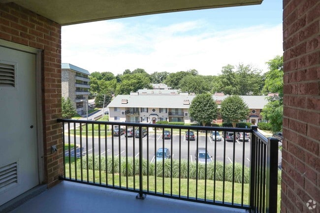 Patio - Fairfax Square