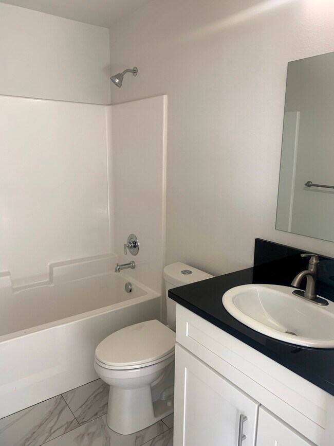 Photo - 2222 E Winger Rd