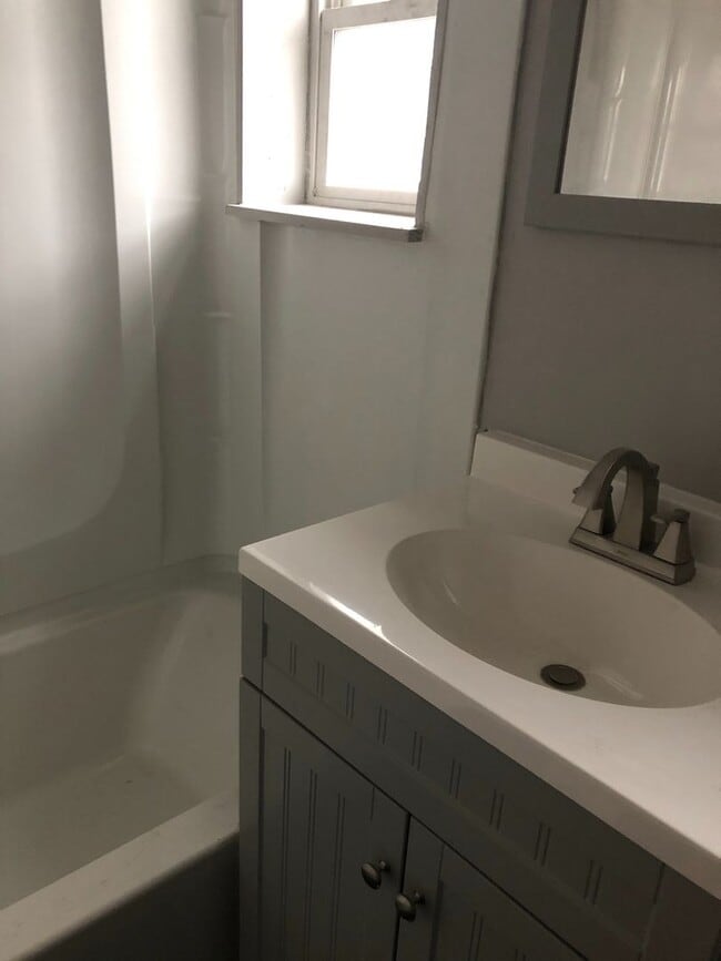 Photo - Highland Park - 3 BR 1st Floor Duplex, Rem... Unit 6121 St. Marie St.