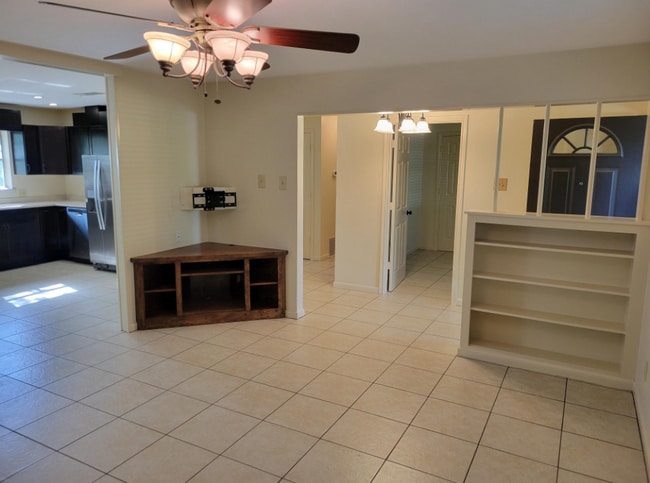 Photo - 3159 Southlake Park Rd