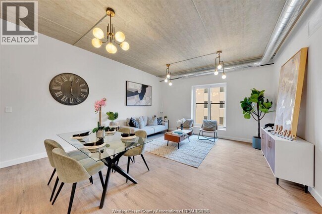 Photo - 6550 Wyandotte St E Unité 105