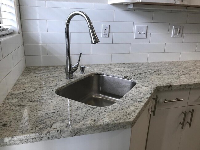 Photo - 315 Branard St Unidad 4