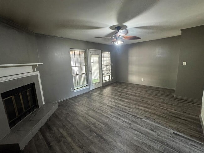 Photo - 578 Hollow Wood Rd