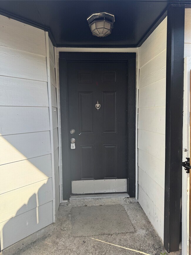 Photo - 10056 Sharpton Dr