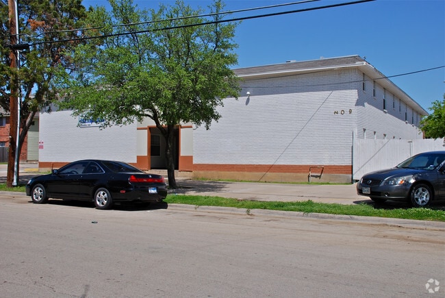 La Mariposa Apartaments - The Academic