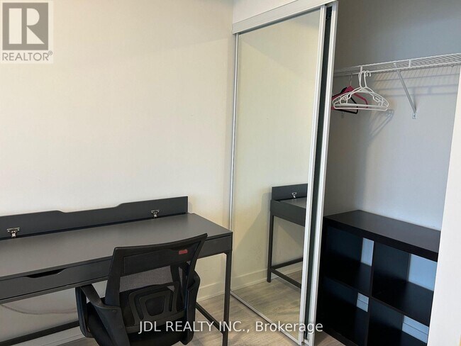 Photo - 70 Princess St Unit 2805