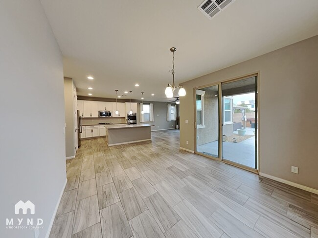 Photo - 4631 Roger River Ave