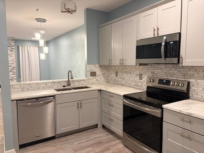 Building Photo - 25582 St James