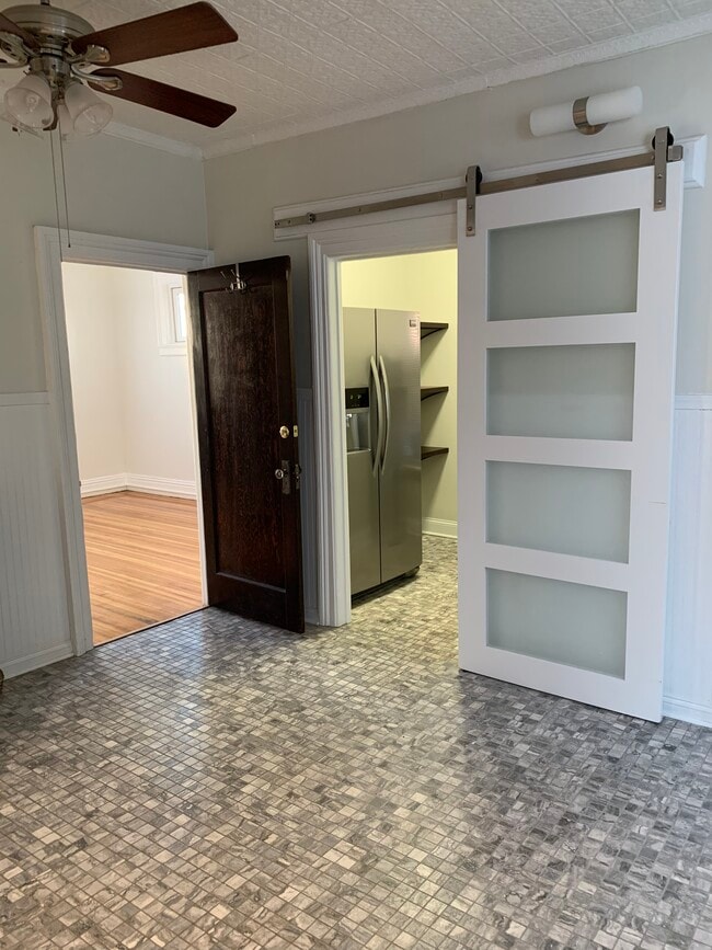 16 Walker Ave Unit 1