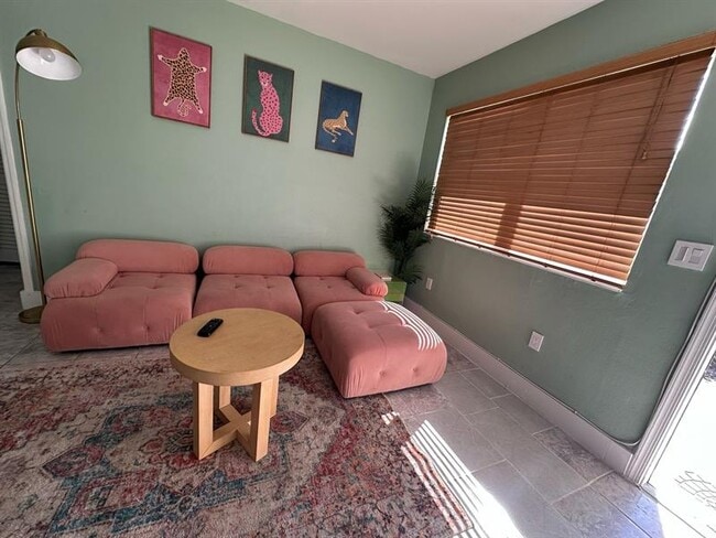 Photo - 1863 NE 161st St