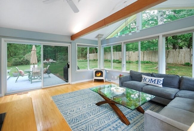 Photo - 15 Sunnyside Ln