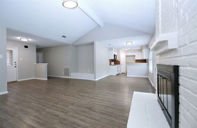 Photo - 7814 Barnhill Dr