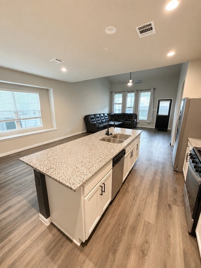 Photo - 2291 Raider Dr