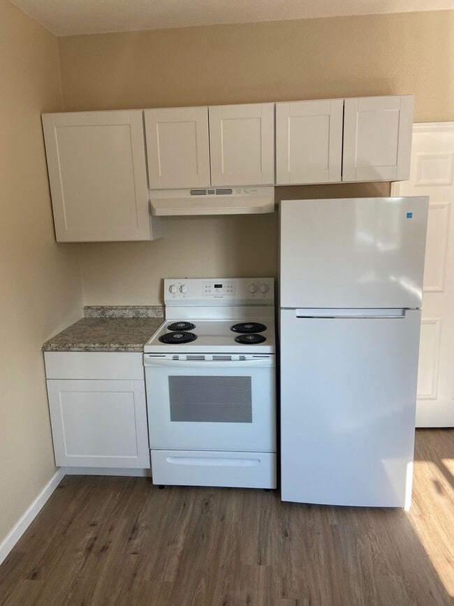 Photo - 318 E Front St