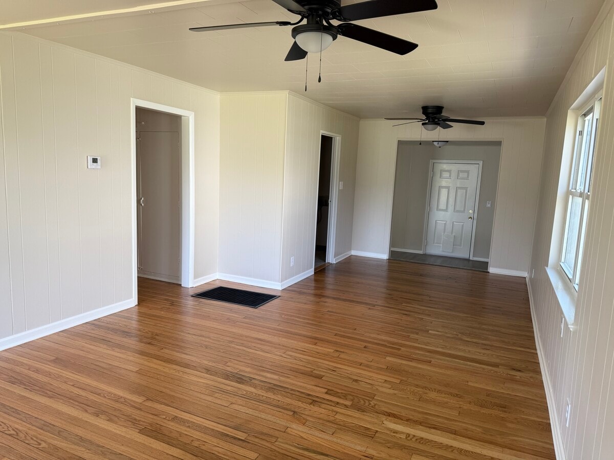 Photo - 1413 S Penn Ave