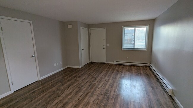 Photo - MN Cedar Village (827) Unit Apt A